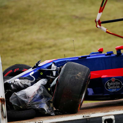 Carlos Sainz med söndrig bil.