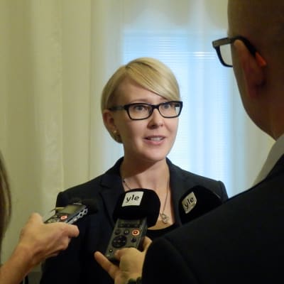 Riksdagens talman Maria Lohela (Sannfinl) i Yle-intervju, hösten 2015