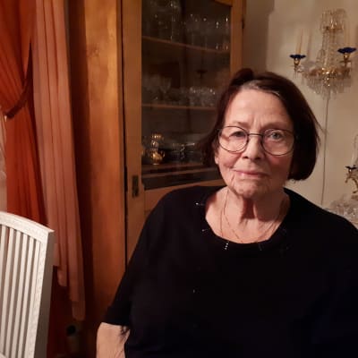 Gunhild Hagen i Jakobstad är synskadad