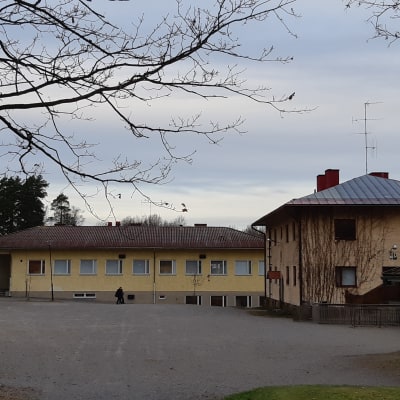 Kyrkfjärdens skola i Ingå.