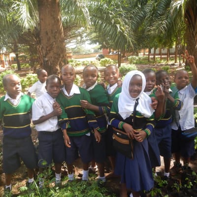 Tansanian 4H-järjestön ja ENOn yhteisessä hankkeessa perustettiin taimitarhoja ja istutettiin puita 2015-2019.