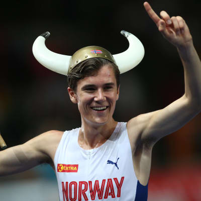 Jakob Ingebrigtsen löper medeldistans.