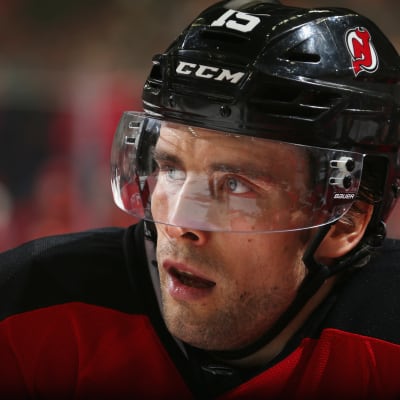 Tuomo Ruutu New Jersey Devilsin paidassa NHL:ssä.