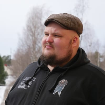 Aseman Lapset Ry:n Kajaanin hankekoordinaattori Miikka Kortelainen.