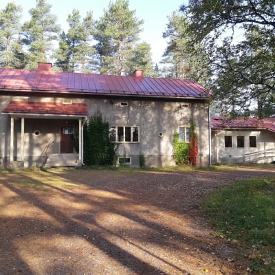 Askersgården i Svartå sepember 2020, några dagar innan byggnaden rivs.