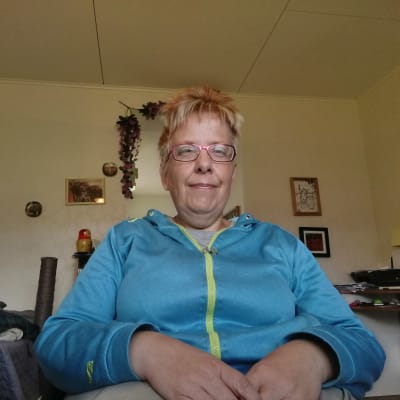Företagaren Stina Österbro i sitt hem.
