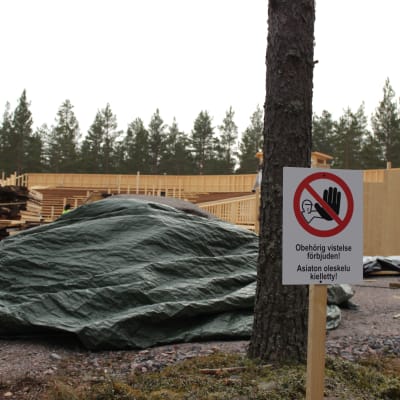 Scenbygget pågår för fullt i Harparskog.
