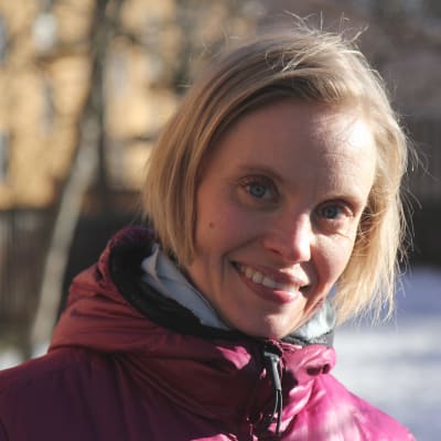 Heidi Lindqvist puistossa, LK