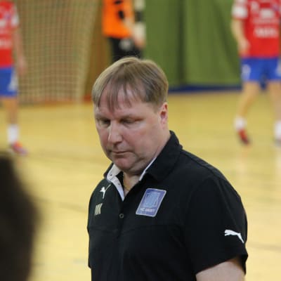 Micke Källman, tränare.