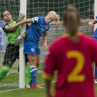 Adelina Engman och Anna Westerlund, Finland-Montenegro, 17.9.2015.