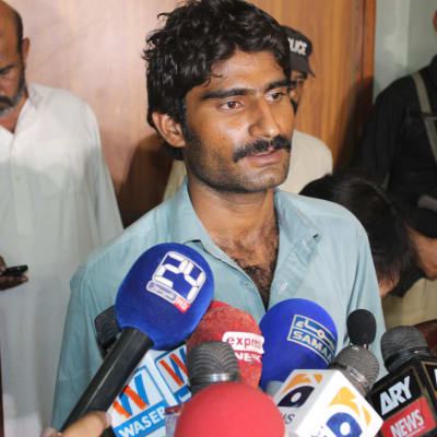 Brodern till den mördade pakistanska kvinnoaktivisten Qandeel Baloch erkänner sitt dåd.