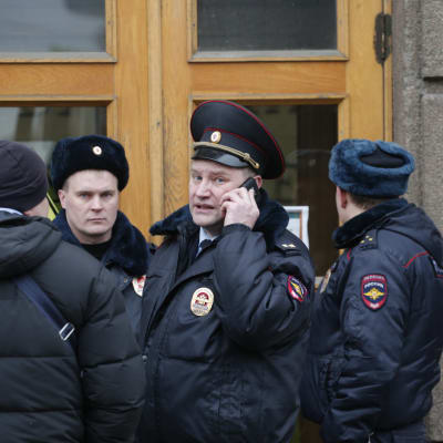 Polis i S:t Petersburg.