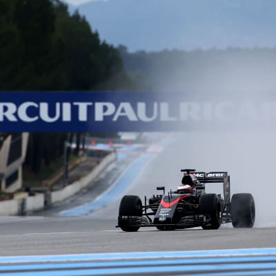 McLaren testar däck på Paul Ricard