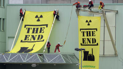 Greenpeace-protest mot kärnkraftverk i Beznau 2014