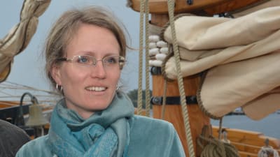 Matilda von Weissenberg är verksamhetsledare för teater Viirus.