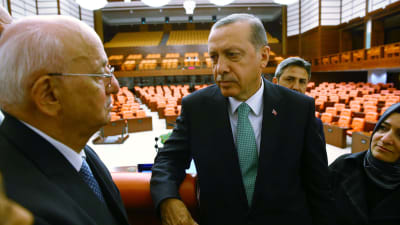 Turkiets president Erdogan i parlamentet.