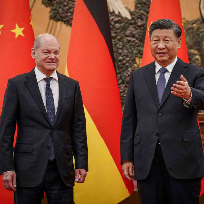 Saksan liittokansleri Olaf Scholz ja Kiinan presidentti Xi Jinping tapasivat Pekingissä perjantaina.