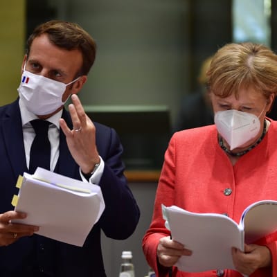 Saksan liittokansleri Angela Merkel ja Ranskan presidentti Emmanuel Macron 
