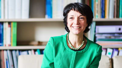 Laurence Mettewie är professor vid det franskspråkiga universitet i belgiska Namur. 