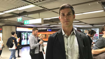 Ville Lehmuskoski på metroperrongen