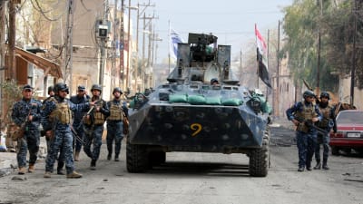 Specialenheter från den federala polisen har deltagit i striderna som har nått den tätt bebodda gamla staden i västra Mosul