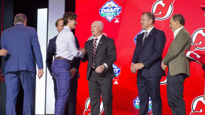 Sommaren 2019 reserverade New Jersey som väntat jänkaren Jack Hughes med sitt förstaval.