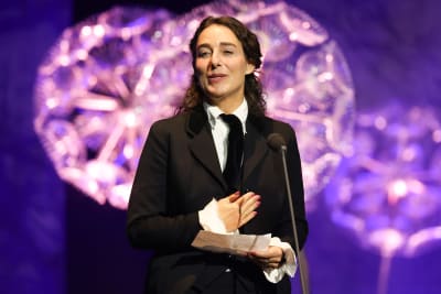 Författaren Joanna Rubin Dranger mottar Nordiska rådets litteraturpris 2023 på Operan i Oslo.