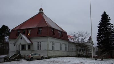 Jordbruksskolan i Västankvarn i Ingå ritad av arkitekten Hjalmar Åberg, invigd år 1911.