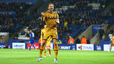 Harry Kane gjorde fyra mål när Tottenham slog Leicester med hela 6-1.