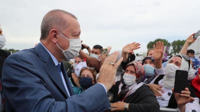 Recep Tayyip Erdogan hyllas av anhängare i Istanbul.
