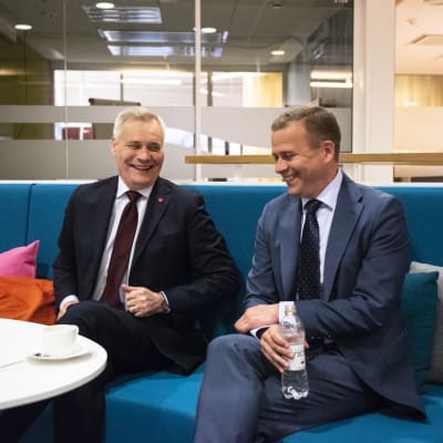 Antti Rinne (sd.), Jussi Halla-aho (ps.), Petteri Orpo (kok.) ja Juha Sipilä (kesk.) käyvät eurovaalikeskusteluun Kirsi Heikelin johdolla.