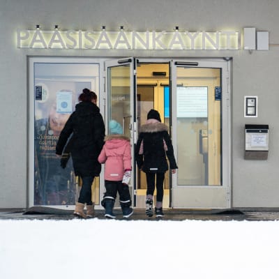 Akaan uusi hyvinvointikeskus.