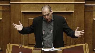 Greklands finansminister Yanis Varoufakis talar i det grekiska parlamentet 10/2/15