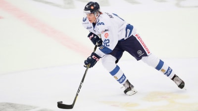 Miro Heiskanen i den finländska landslagströjan.