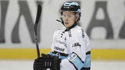 Joonas Hurri spelar ishockey i Vitryssland.