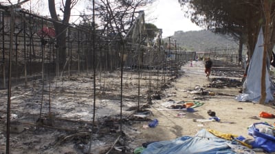 Efter en brand i flyktinglägret i Moria på Lesbos.