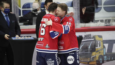Anton Lundell kramar om Jere Sallinen.