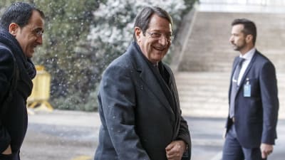 Den grekcypriotiska presidenten Nicos Anastasiades kräver att greker som flydde år 1974 från staden Morphou, får återvända hem