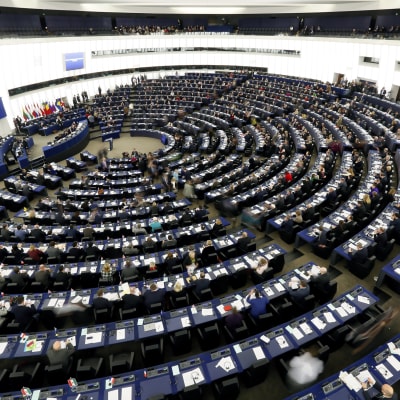 Eu-parlamentti istunto Strasbourgissa, laaja kuva