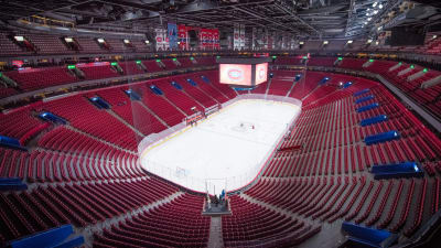 Montreal Canadiens hemmaarena med tomma läktare.