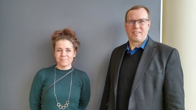 Jenni Niemi, kulturchef på Vasa stad och Jan Finne, ägarstyrningsdirektör