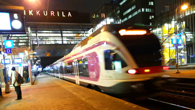Tåg startar från Dickursby station 