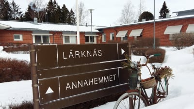 Lärknäsfastigheten lider av dålig inomhusluft.