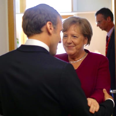 Emmanuel Macron och Angela Merkel. 