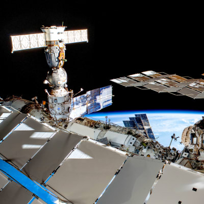 Bild av internationella rymdstationen.