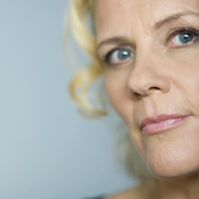 Bettina tar emot kandidaterna