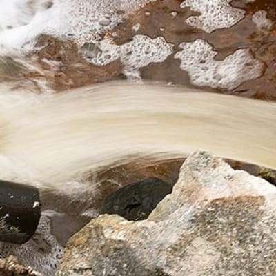 Avloppsvatten från Talvivaara gruva
