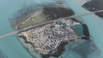 Öarna i de mellersta delarna av Florida Keys drabbades värst i hela Florida. Här har en bilpark - en så kallad trailer park förstörts av Irma