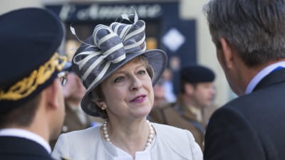 Theresa May deltog den 6 juni 2019 i minneshögtider för landstigningen i Normandie i Frankrike.  