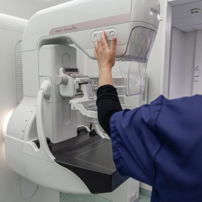 En mammografimaskin på Södra Karelens centralsjukhus.